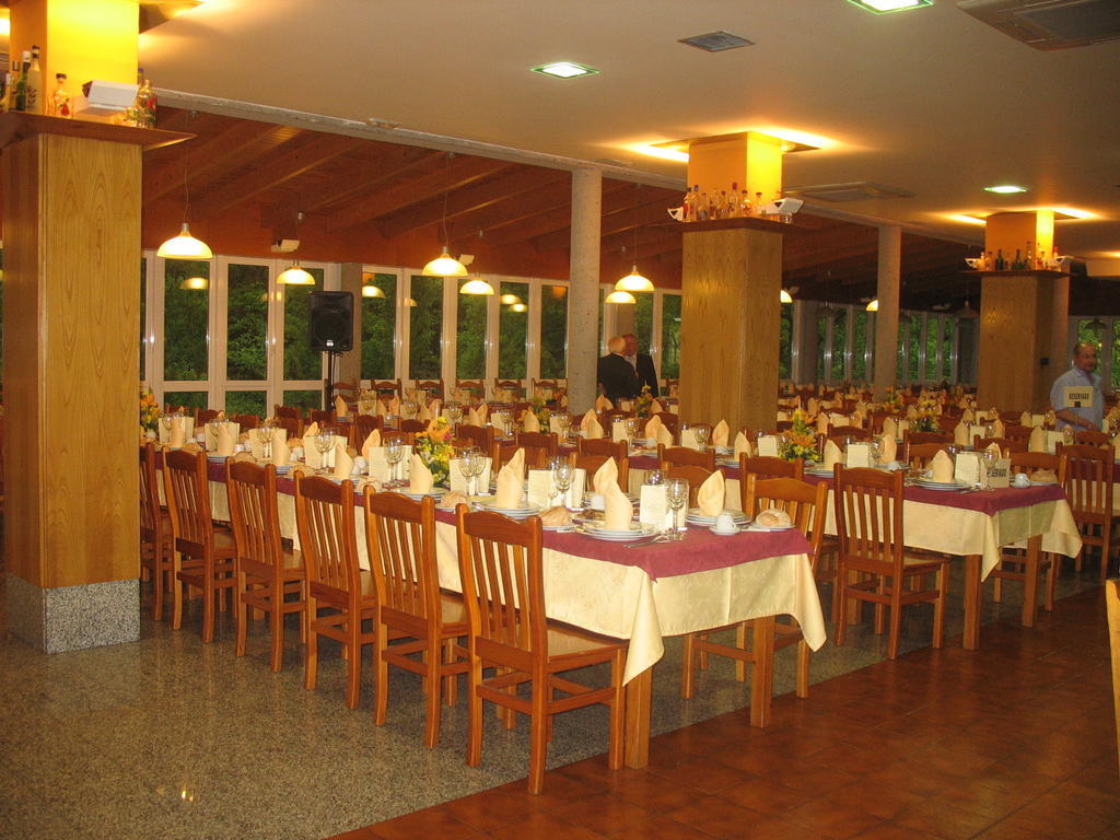Hotel A Veiga Samos Exterior photo